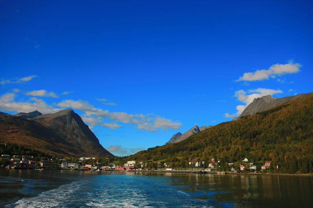 Lyngseidet Gjestegard As Exteriér fotografie